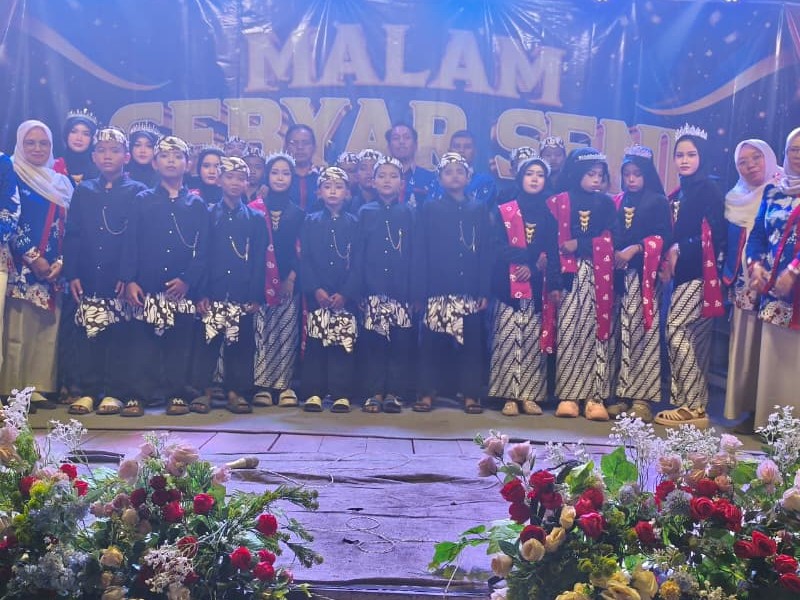 MALAM PELEPASAN DAN TASYAKURAN SISWA SISWI KELAS 6 TAHUN 2025-2026
